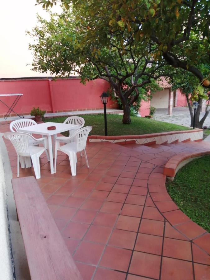 Piazza San Giorgio Hotel Dolianova Exterior photo